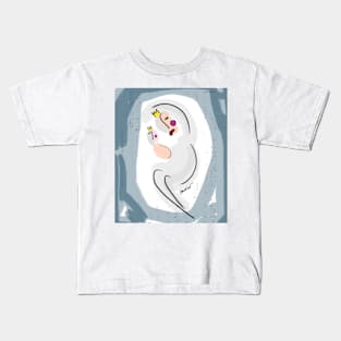 Mother protecting the baby Kids T-Shirt